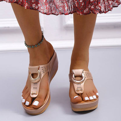 Bazorn  Ladies Flip Flop Wedge slippers